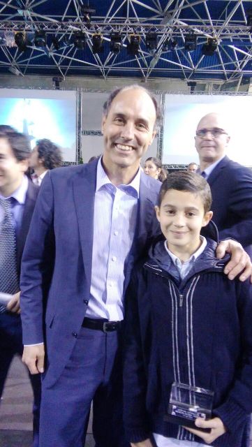 Reconocimiento deportivo alumno colegio